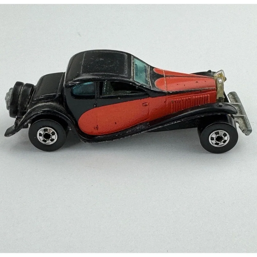 Hot Wheels 1980 81 37 Bugatti‎ Black Red Vintage Diecast Car Hong Kong BW Wheels